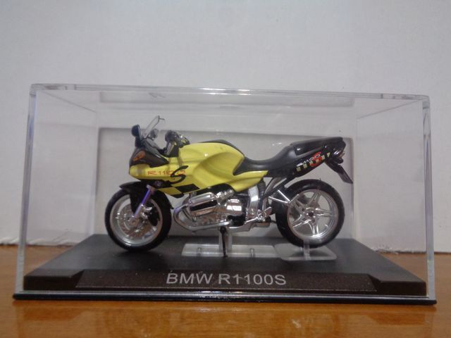DUCATI 996R – NEIL HODGSON 2001 Y 3 MAS - 1/24