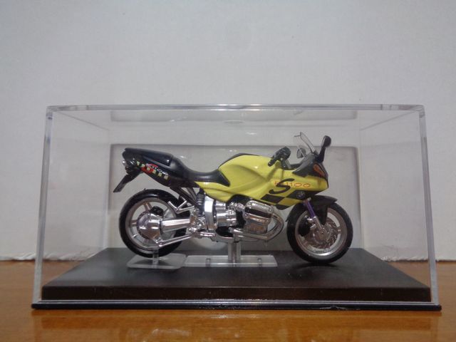 DUCATI 996R – NEIL HODGSON 2001 Y 3 MAS - 1/24