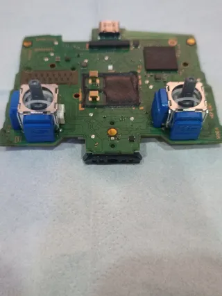 Mando PS5 Dragon Ball con TMR magnéticos