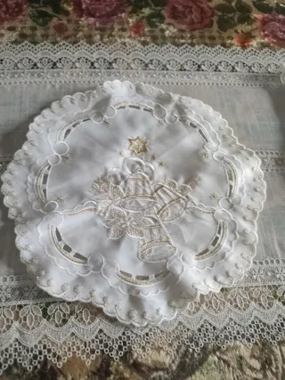 Paño redondo Navidad campanas y estrella