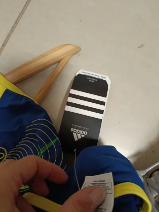 Bañador nuevo marca Adidas talla 10