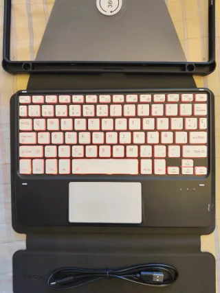 Funda y Teclado retroiluminado Samsung Tab A11