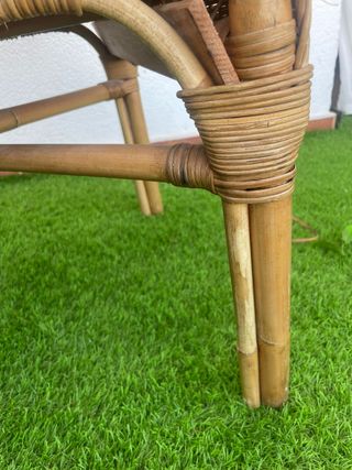 Sedia in vimini di IKEA (modello AGEN)