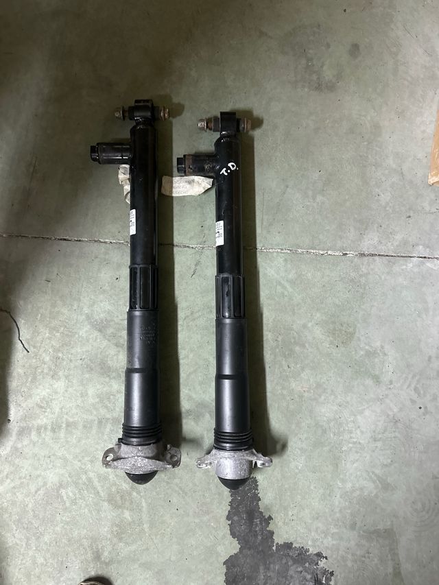 Amortiguadores Traseros Golf Eléctricos