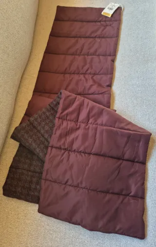 Bufanda Dustin Cuadros granate y Gris