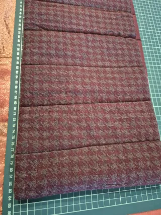 Bufanda Dustin Cuadros granate y Gris