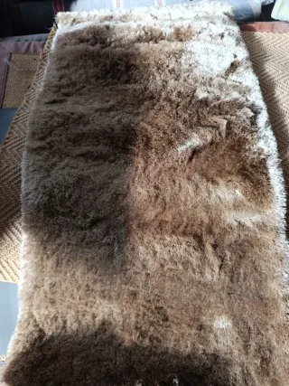 Tappeto in pelo alto beige in poliestere