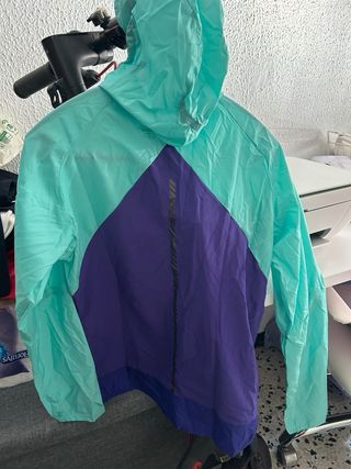 Cortavientos ligero Salomon