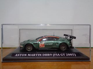 Aston Martin DBR9 FIA GT 2005 1:43