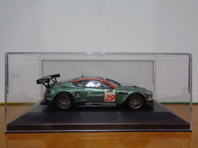 Aston Martin DBR9 FIA GT 2005 1:43