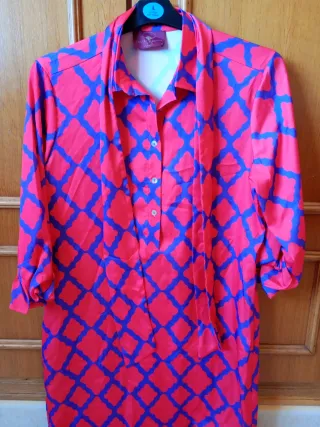 Vestido estampado naranja y morado