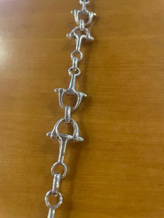 Pulsera de plata con eslabones de herradura