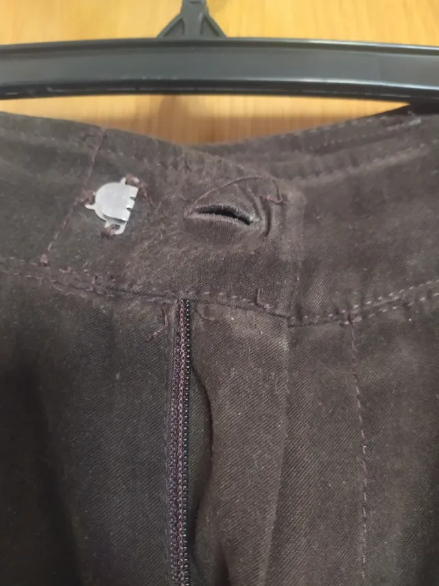 Pantalón marrón mujer