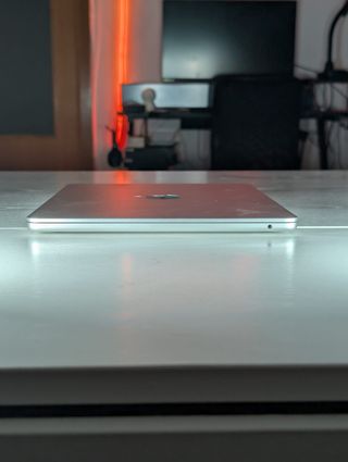 MacBook Air M2 8GB 2022 + Funda