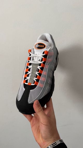 Nike Air Max 95 Gris y Naranja
