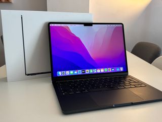 MacBook Air 13 M2 8GB 256GB Azul Medianoche