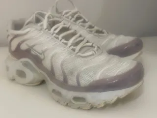 Nike Air Max Plus Morado/Blanco Poco Uso