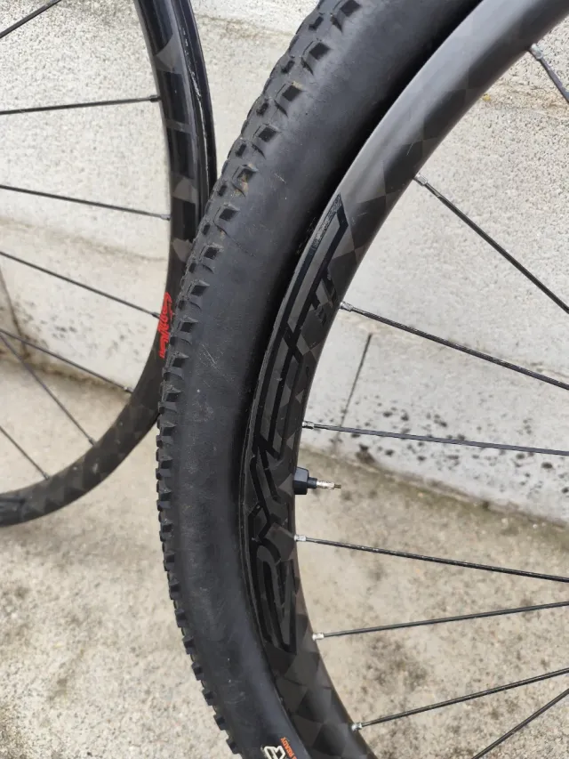 Ruedas de carbono para bicicleta