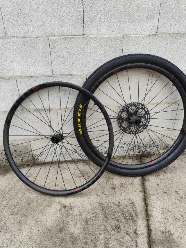 Ruedas de carbono para bicicleta