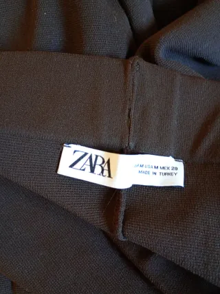 Pantalón tipo leggins marrón