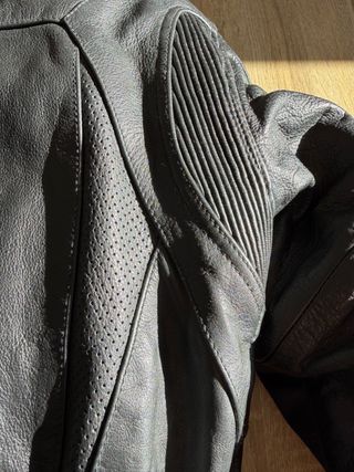 Chaqueta de cuero para moto