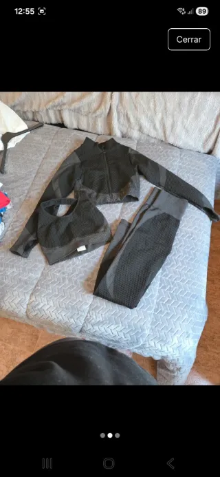 Conjunto deportivo gym negro y gris