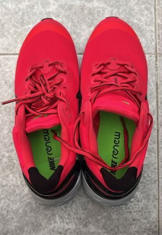 Zapatillas Nike Renew Run 3 Rojas y Verdes