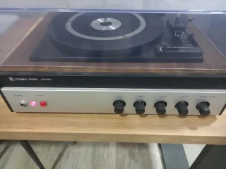 Tocadiscos Cosmo F6850 Stereo