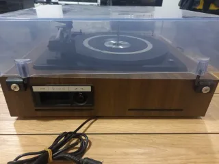 Tocadiscos Cosmo F6850 Stereo