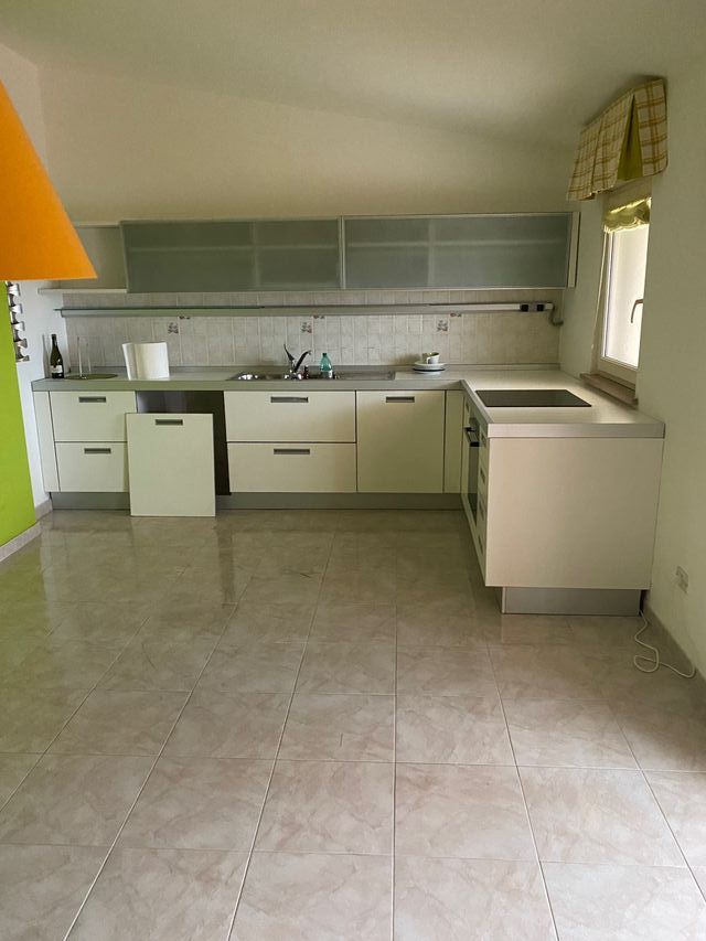 Cucina completa con pensili