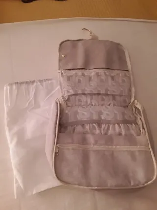 Neceser joyero Tous.