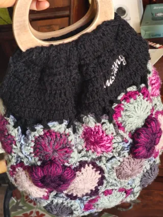 Bolso Crochet Flores Negro y Multicolor