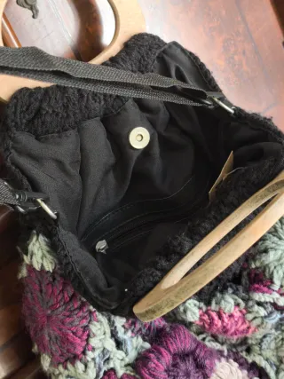 Bolso Crochet Flores Negro y Multicolor