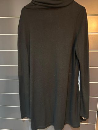 Vestido negro lentejuelas retrato