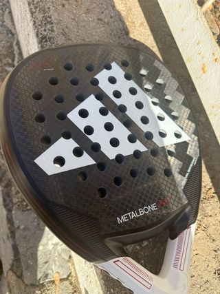Pala Pádel Adidas Metalbone Buen Estado