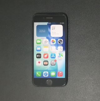 iPhone SE 2ª Gen - iOS 16 - 64GB Nero