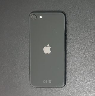 iPhone SE 2ª Gen - iOS 16 - 64GB Nero