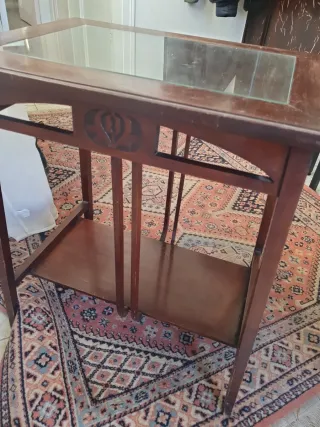 Mesa recibidor madera y cristal