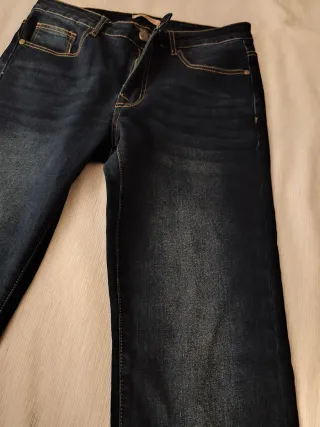 Pantalón vaquero NUNEZ DE ARENAS Talla 42