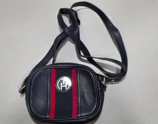 Bolso bandolera Tommy Hilfiger azul y rojo