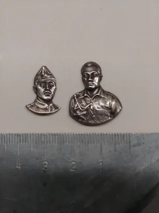Insignias de plata sin broche