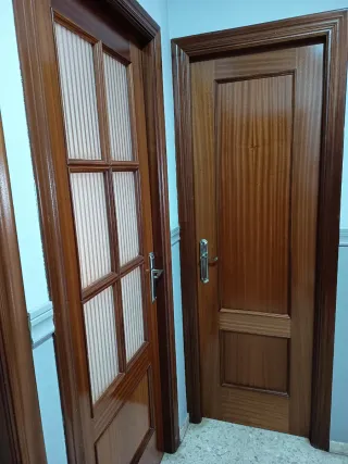 Puertas de madera interiores