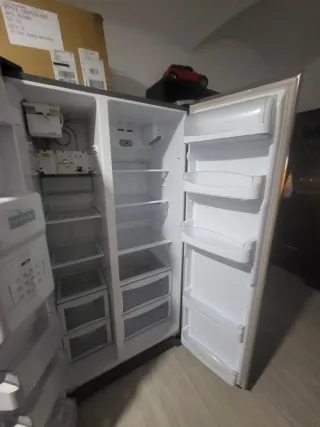 Nevera Americana Balay