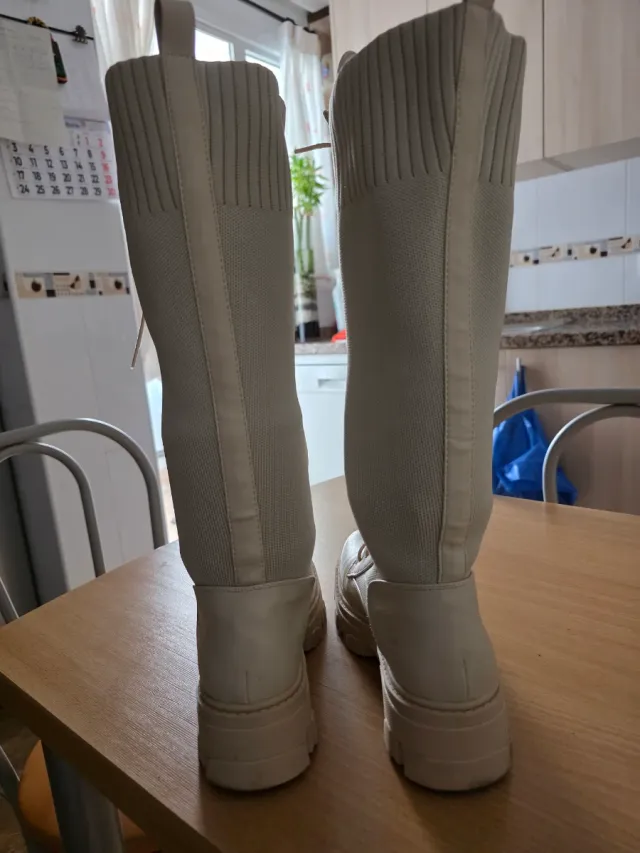 Botas altas mujer beige