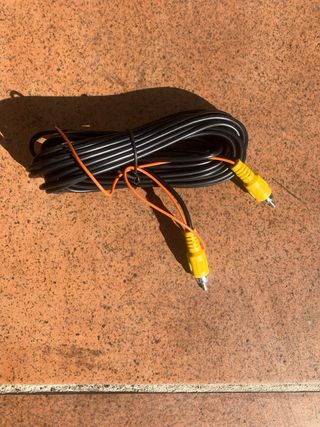 Cámara de visión trasera con cables