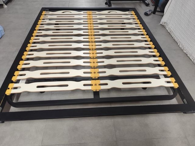 Somier + Colchón Viscoelástico+ 2 Mesitas Noche