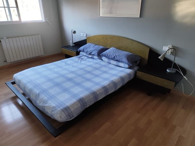 Somier + Colchón Viscoelástico+ 2 Mesitas Noche