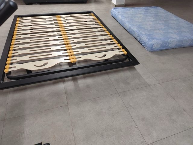 Somier + Colchón Viscoelástico+ 2 Mesitas Noche