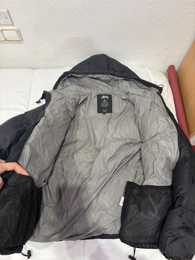 Chaqueta Stüssy acolchada. Talla L
