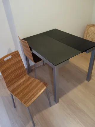 Mesa de cocina y sillas.En persona.Escucho ofertas
